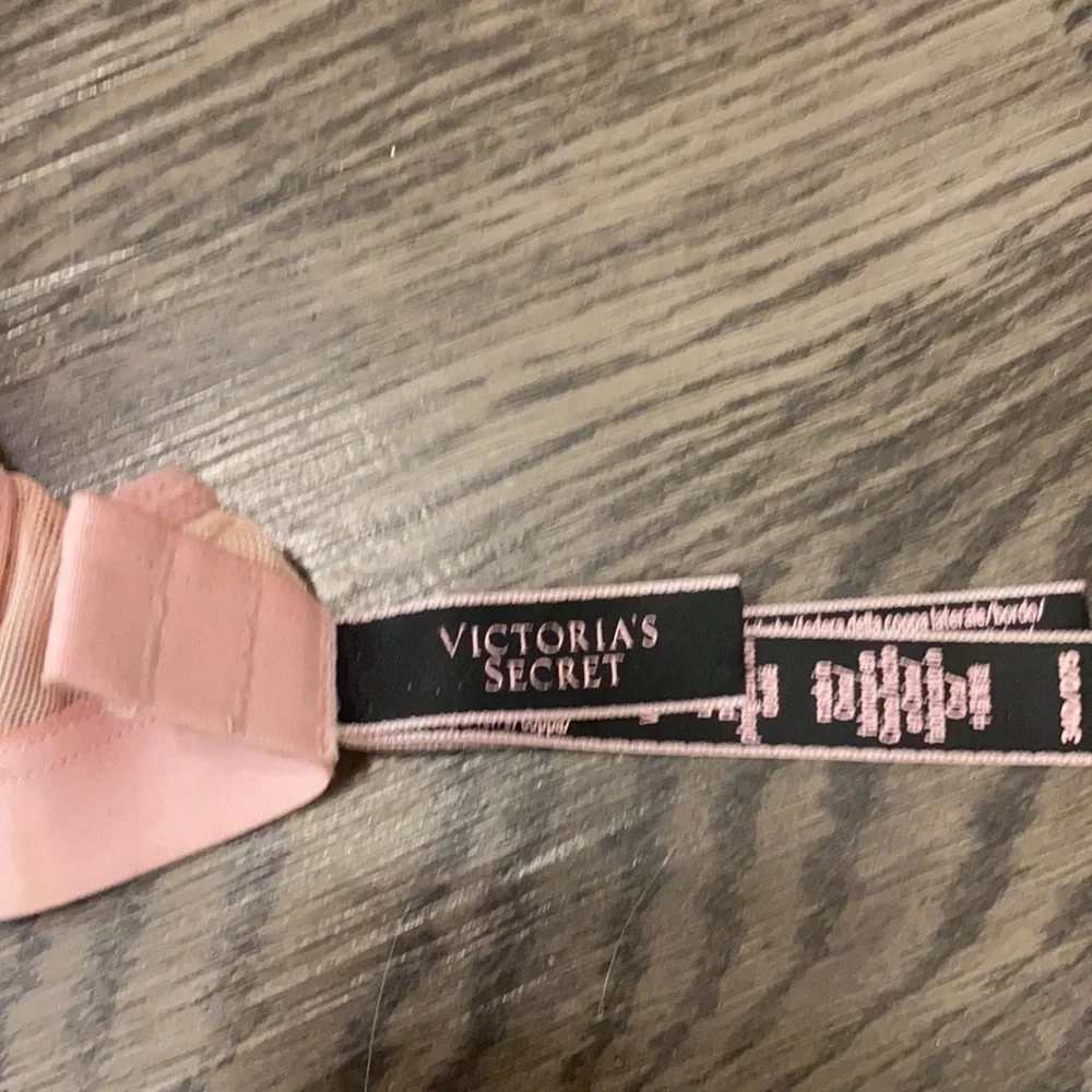 Victoria Secret blush bralette racerback in 34D​​​​​​​​ - Picture 2 of 4